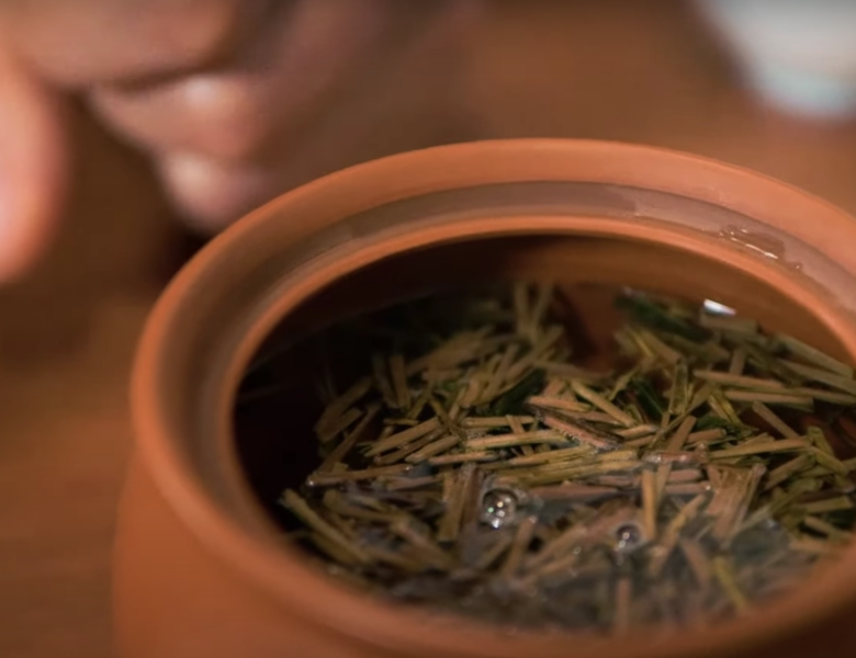 Чай при менструации — как избавиться от неприятных ощущений при помощи чая?